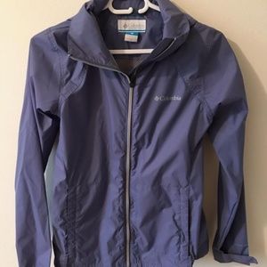 Columbia raincoat